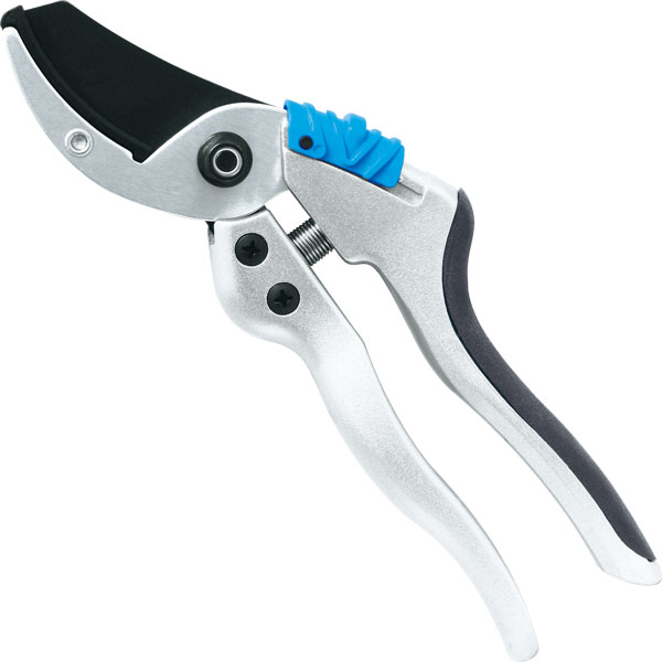 Bypass pruning shears for fresh wood cutting